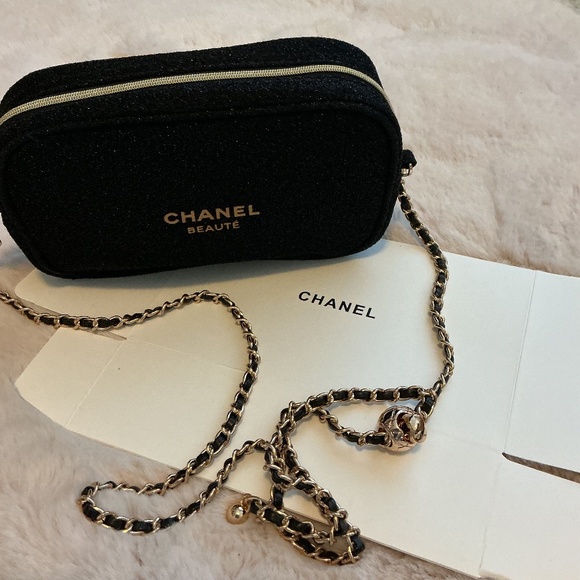 CHANEL Black Cosmetic Bag with Gold Chain - Picture 1 of 6